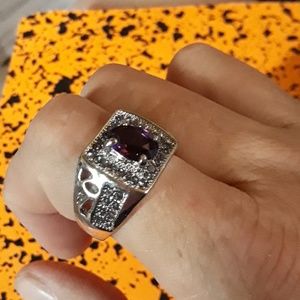 Purple Sapphire 10k white gold Ring. SIZE 8. NEW